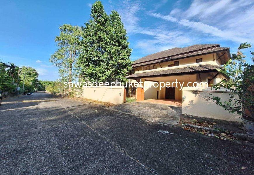 Two-Storey House with Great Potential for Sale in Chalong – Prime Location, Renovation Required