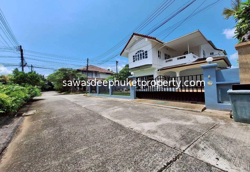 2-Storey 3-4 Bedroom House for Rent in Land and House Park, Chalong