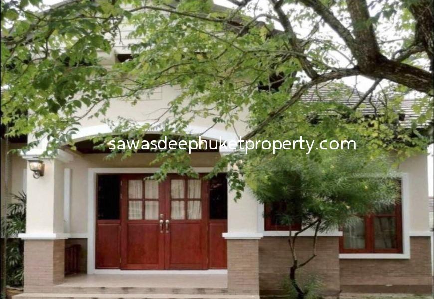3 Bedroom House near Golf Course in Chalong for Rent