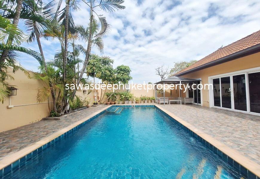 1-Storey House with Private Pool Villa in Chalong for Rent